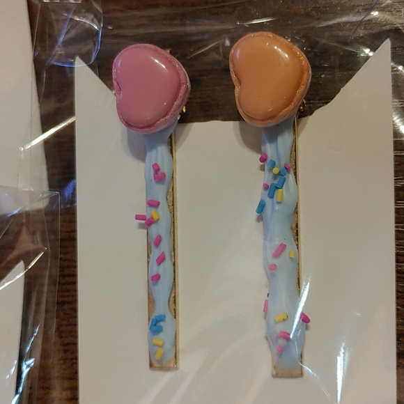 👑h𝕒𝕟𝕕𝕞𝕒𝕕𝕖 𝕚𝕥𝕖𝕞 earrings/barrette SHIPPING👑 - Picture 6 of 6